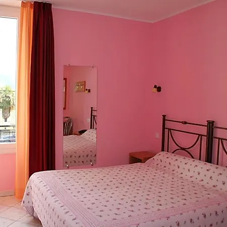 Lutetia Szálloda 3*