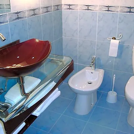 Szálloda Lutetia 3*