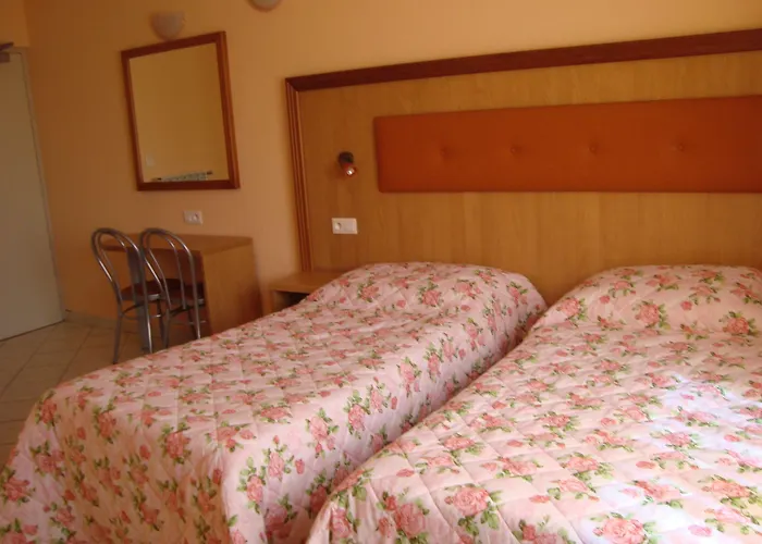 Lutetia - Climatise Hotel 3*