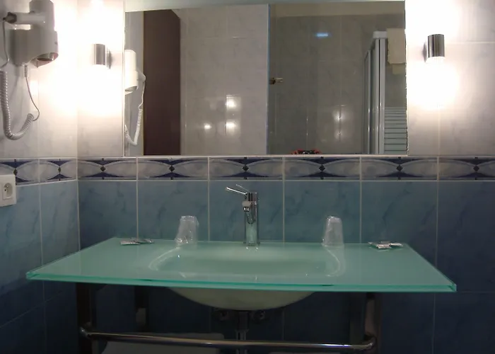 Lutetia - Climatise Otel Lourdes