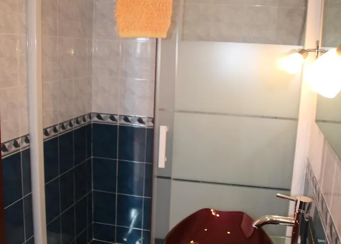 Lutetia - Climatise Otel Lourdes